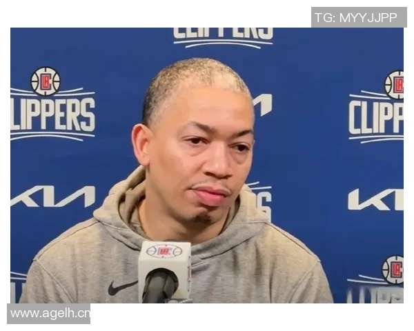 卢指导谈球队深度与经验球员年纪越大更显实力与智慧